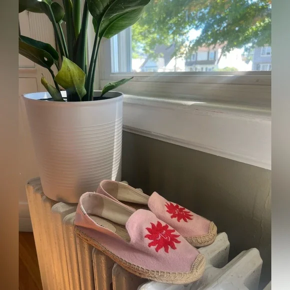 Pink/ Coral Sun Soludos Slides/ Espadrilles - Picture 2 of 7